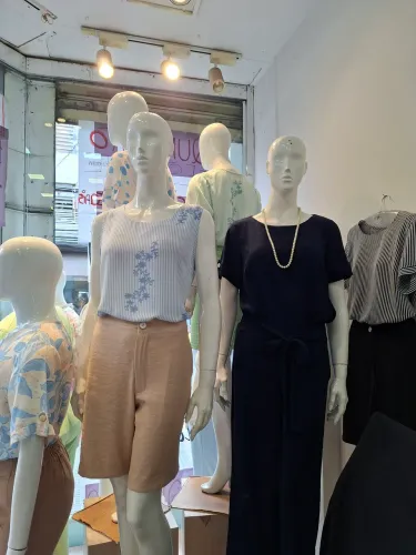 10 Dez Manequins<br>5 Normal <br>4 gordos<br>9 por - Rs 1,550<br>Retira Bras Sao paulo SpManequins