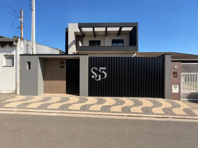 Oportunidade: Sobrado de Alto Padrão em Obras no Parque Industrial - Estuda Permuta!