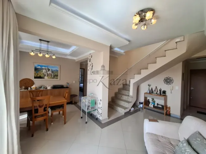 Apartamento - Cobertura Duplex - Jardim Satélite - Edifício Solar do Vale - 3 Dormitórios