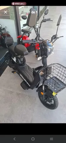 Scooter elétrica LUIGI -2026