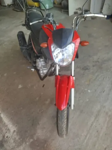 Vende-se moto factor 150