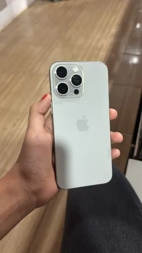 iPhone 15 pro Max 256gb 84% de bateria
