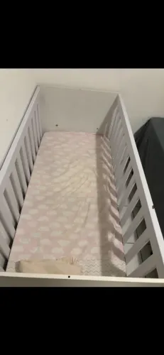 Berço com colchão