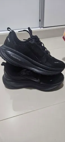 Nike Vomero 18