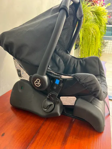 Bebê conforto Galzerano com base Isofix