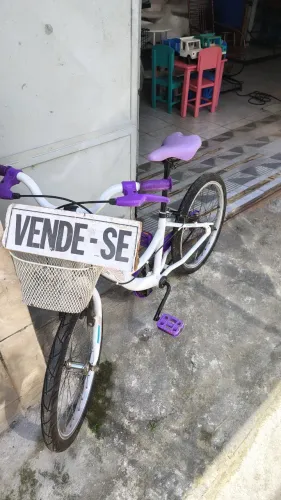 Bicicleta para menina (usada)
