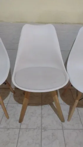 3 Cadeira decorativa