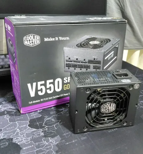 Fonte SFX Cooler Master 550W 80 Plus Gold Full Modular