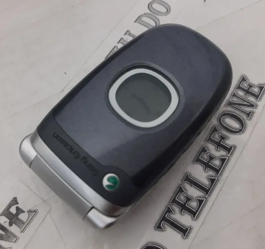 Sony Ericsson z300 Flip celular antigo OLHO DE BOI RELIQUIA desbloqueado 