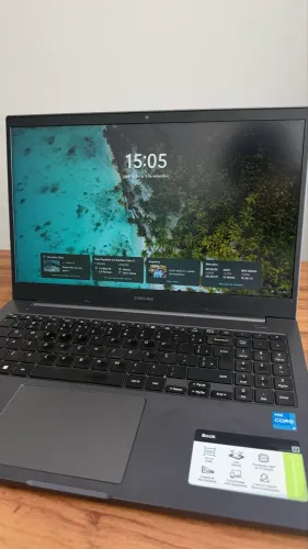 Notebook Samsung Core i3