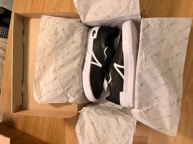 TÊNIS LACOSTE L004