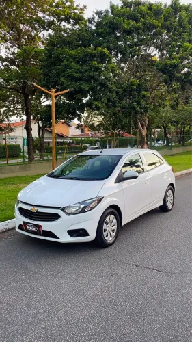 Chevrolet Onix Hatch LT 1.0 8V Flex Mec. 4P 2018