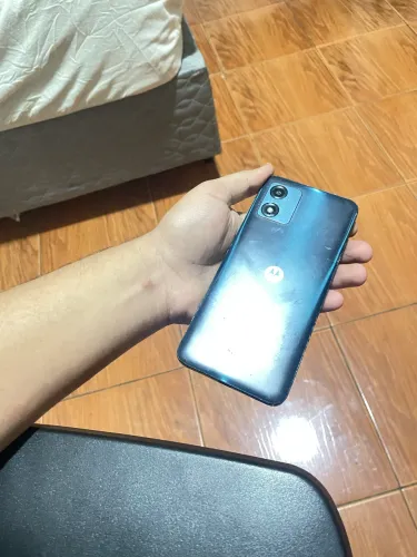 Vendo Celular Moto e13