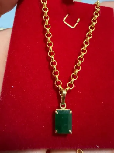 Pingente ouro 18k esmeralda + cordão banhado a ouro ( semi joia ) de brinde