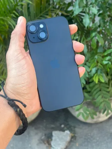 Iphone 15 256 preto