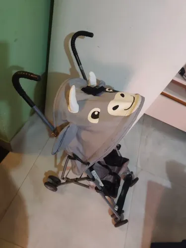 CARRINHO DE BEBE GUARDA CHUVA