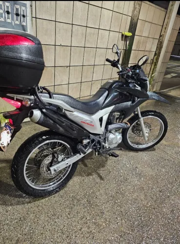 Moto Honda Bros 160 Baixo km ESDD doc em dia 