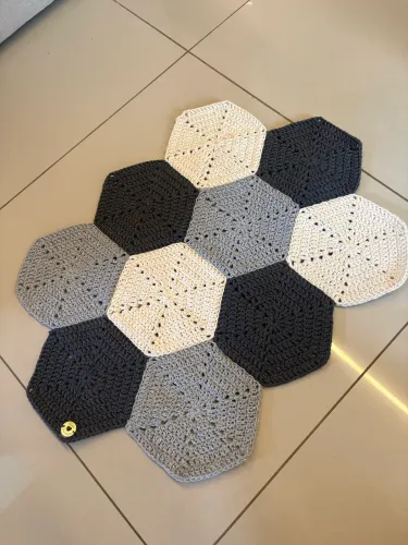 Tapete de Crochê Hexagonal
