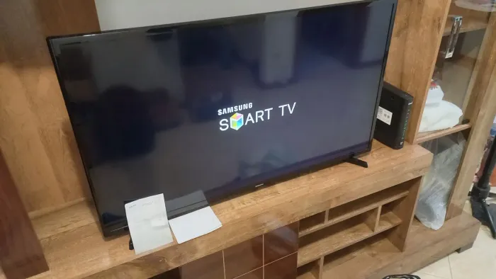 TV LED 43 pol.