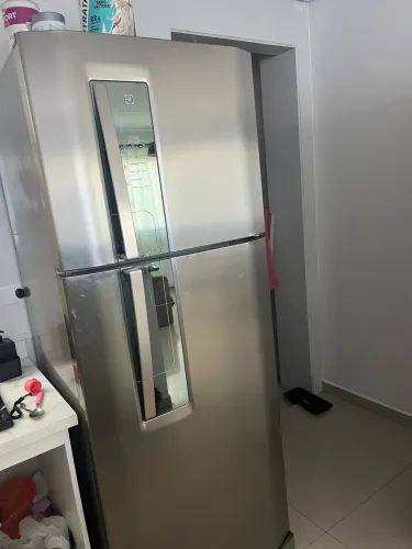 Geladeira Eletrolux df52