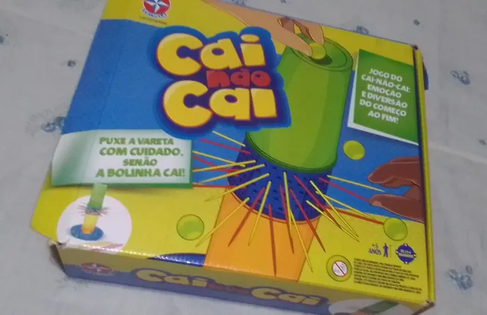 Brinquedo cai não cai Estrela