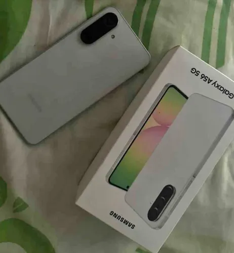 Celular Galaxy A56 com 256GB de memória interna