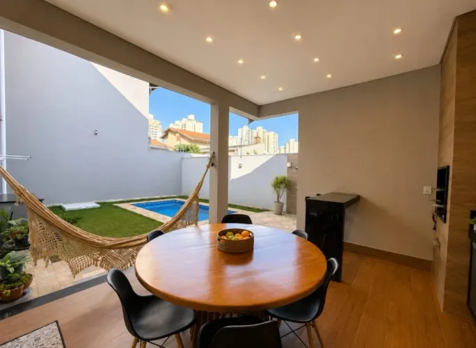 Espetacular casa à venda em Campinas-SP, no Mansões Santo Antônio: 4 quartos, 4 suítes, 2