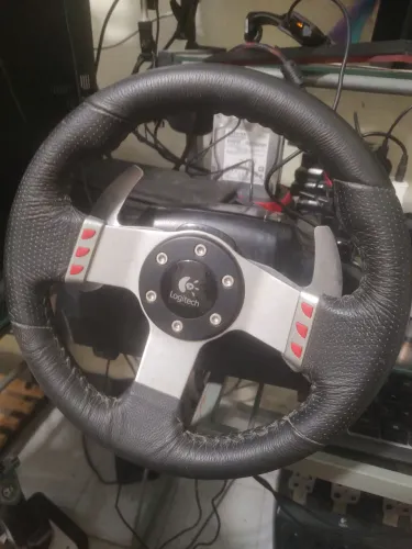 Volante Pc logitech G27