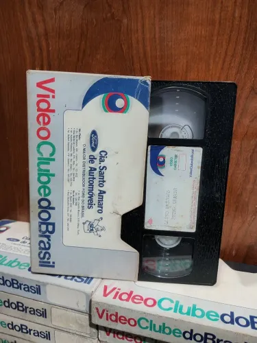 Lote 15 filmes em fita VHS da extinta locadora vídeo clube do Brasil 