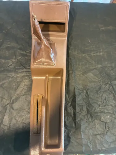 Console marrom Opala
