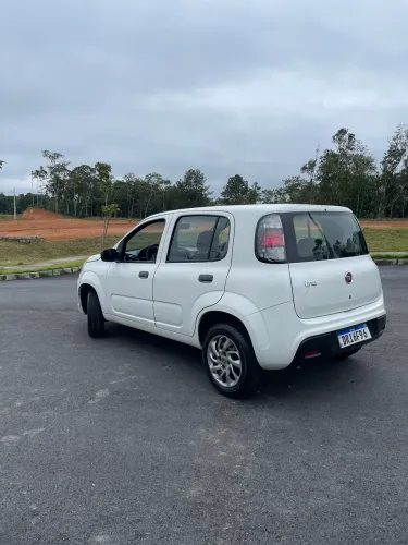 Fiat Uno Attractive 1.0 EVO Fire Flex 8V 5P 2020