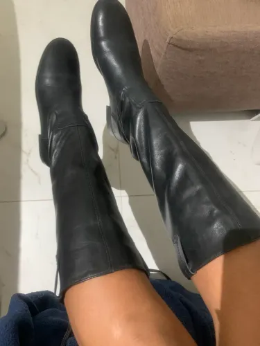 (AREZZO)Bota Preta Couro Cano Longo Salto baixo Bloco