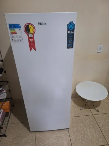 Freezer vertical 201l