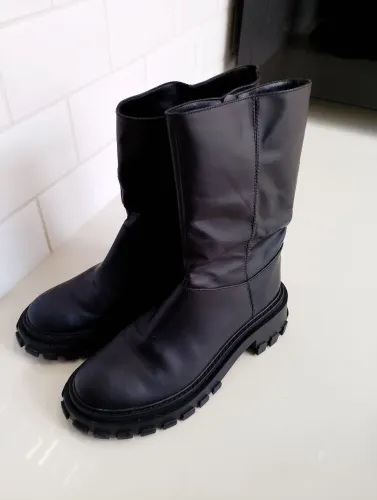 Bota Cano Médio Salto Tratorada Schutz 38