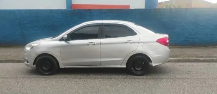 Ford KA+ Sedan 1.5 16V Flex 4P 2015