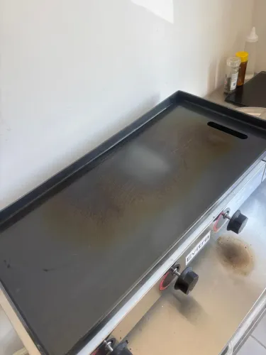 Chapa Profissional para Lanches e Hambúrgueres