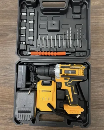 Parafusadeira Furadeira 48V 2 baterias com maleta e acessórios completo