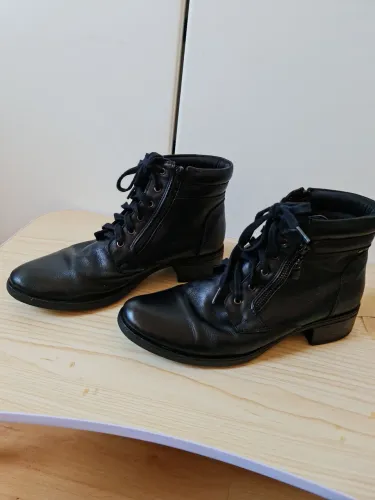 BOTA UNISSEX PRETA N. 38 CANO MÉDIO