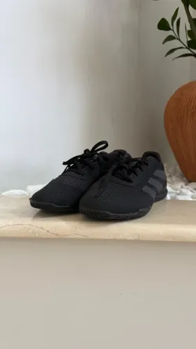 Chuteira Adidas Predator - Tamanho 39 - Usado (Estado Impecável)