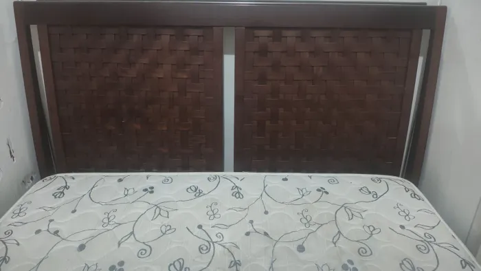 Cama de Casal em Madeira Etna