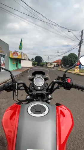 Vende-se Moto DL 160 Nova