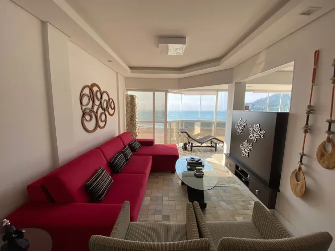 APARTAMENTO por TEMPORADA BALNEÁRIO CAMBORIÚ