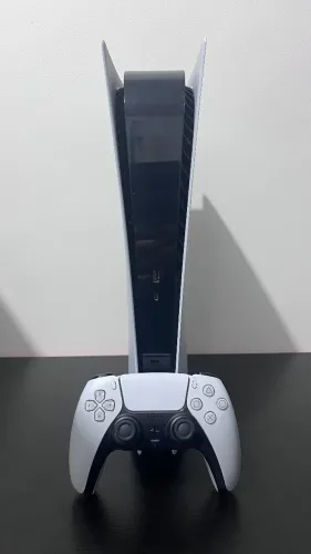 PS5 Digital 825GB Usado