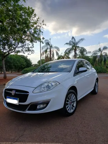 Fiat Bravo Essence 1.8 Flex 16V 5P 2016