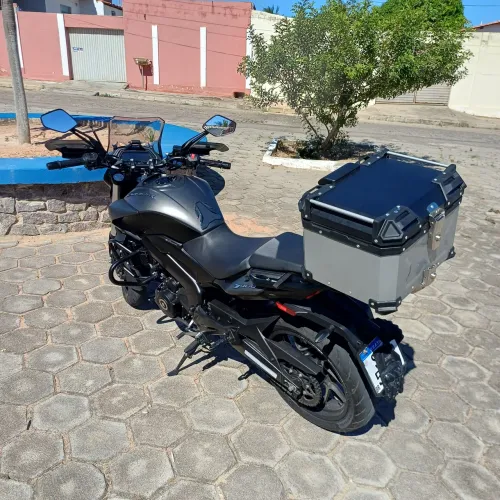 Dominar 400