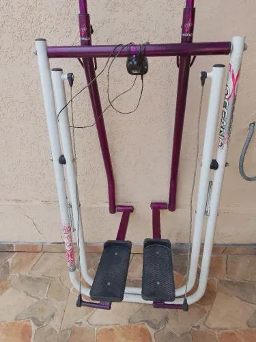 Aparelho de exercícios