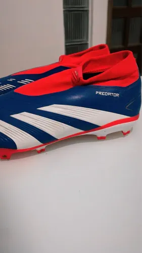 CHUTEIRA ADIDAS