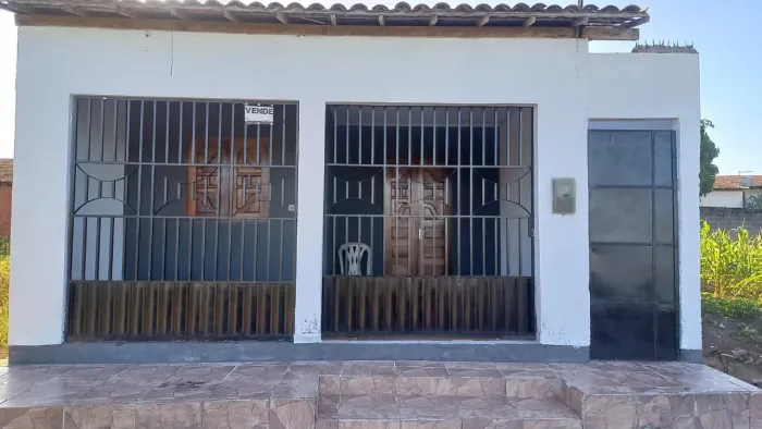 Vende-se uma casa em anadia Alagoas 