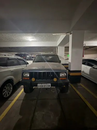 Jeep Cherokee Sport 4.0 Mec./aut. 1998