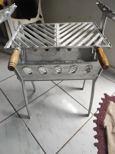 Churrasqueira desmontável 